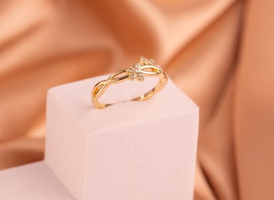 Anillo Mariposas Entrelazados