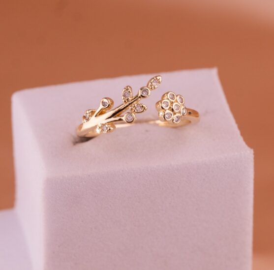 Anillo Petunia Dorado