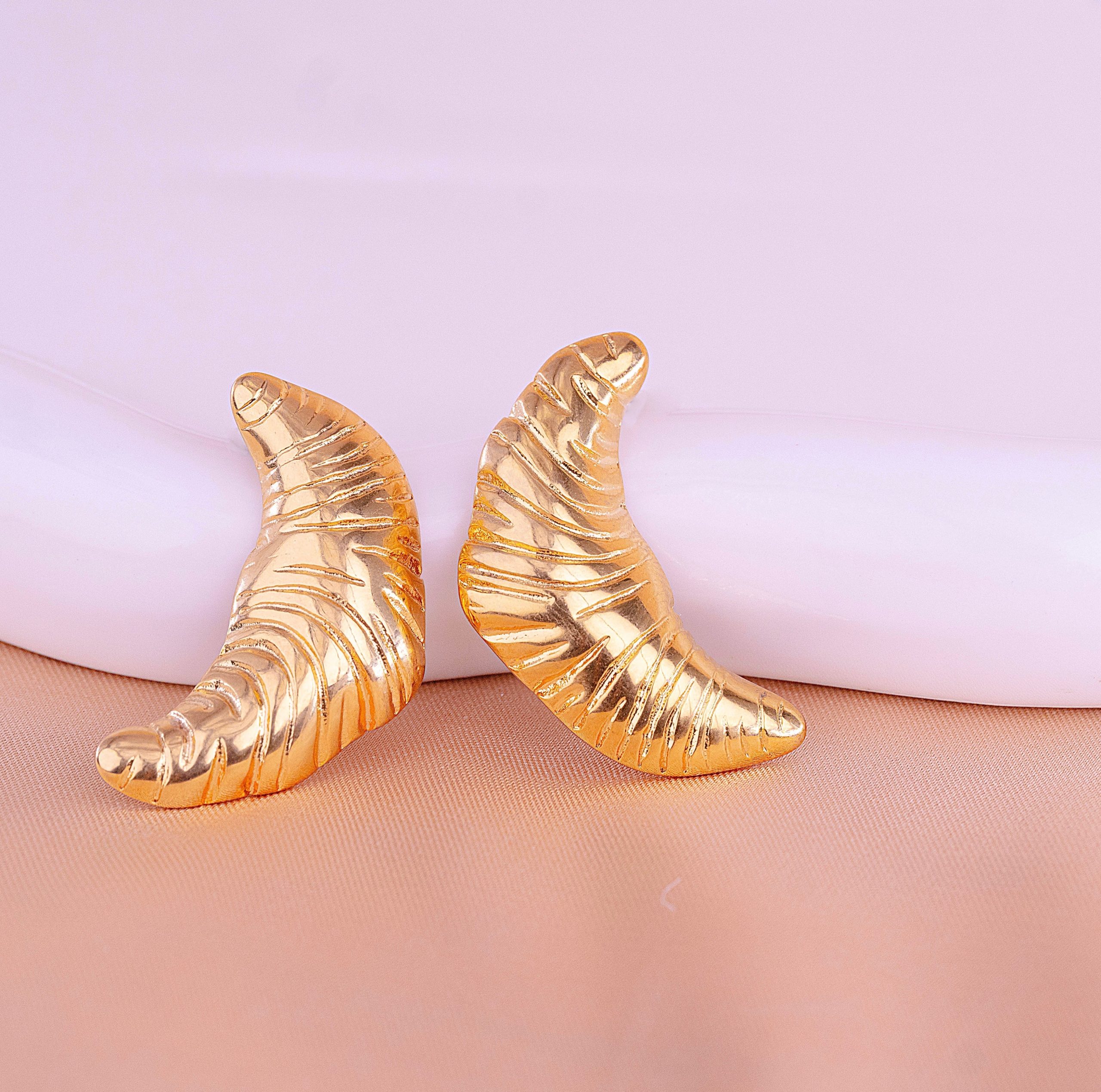 Aretes Croissant Dorados