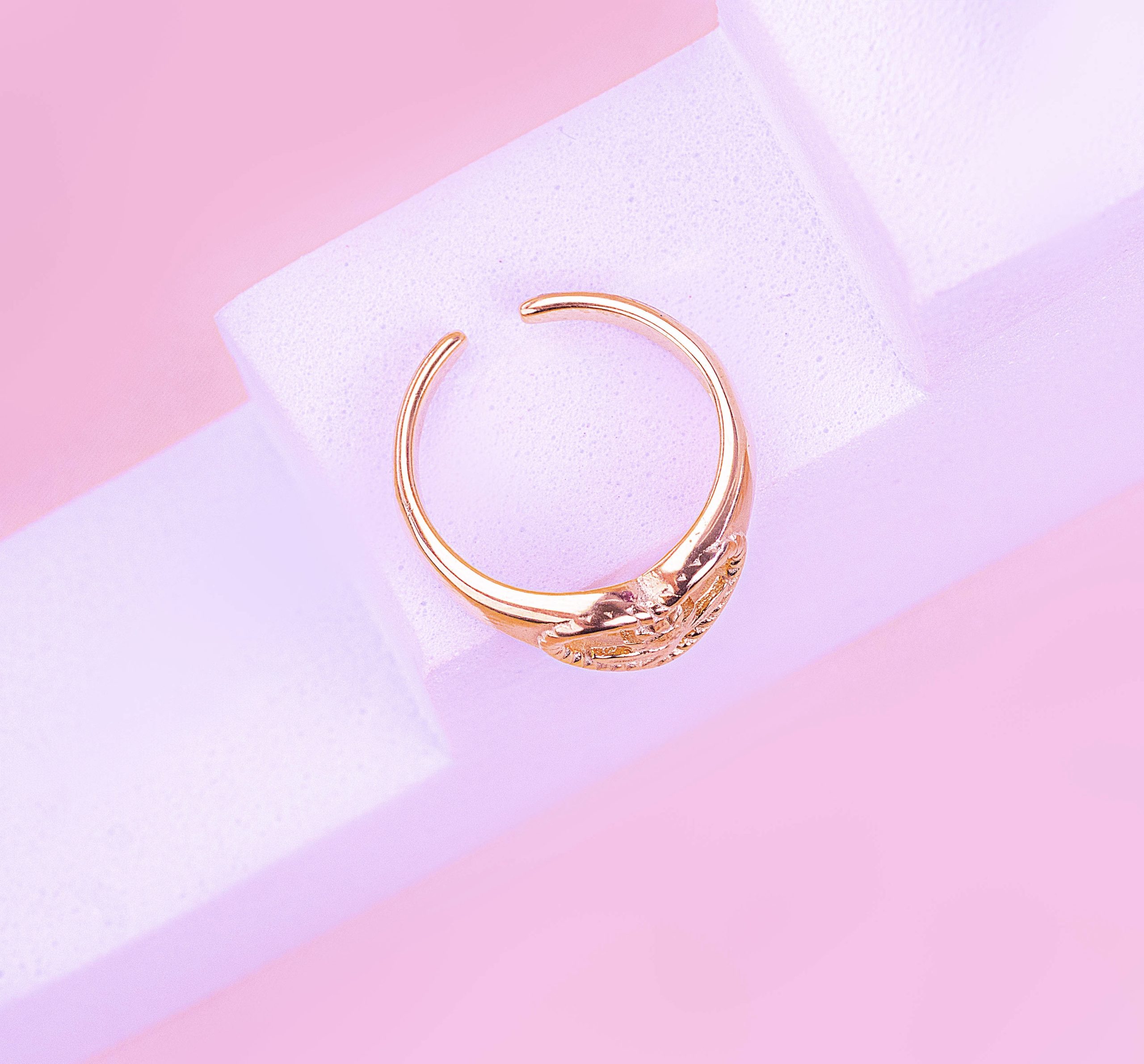 Anillo Corazón Flor Dorado