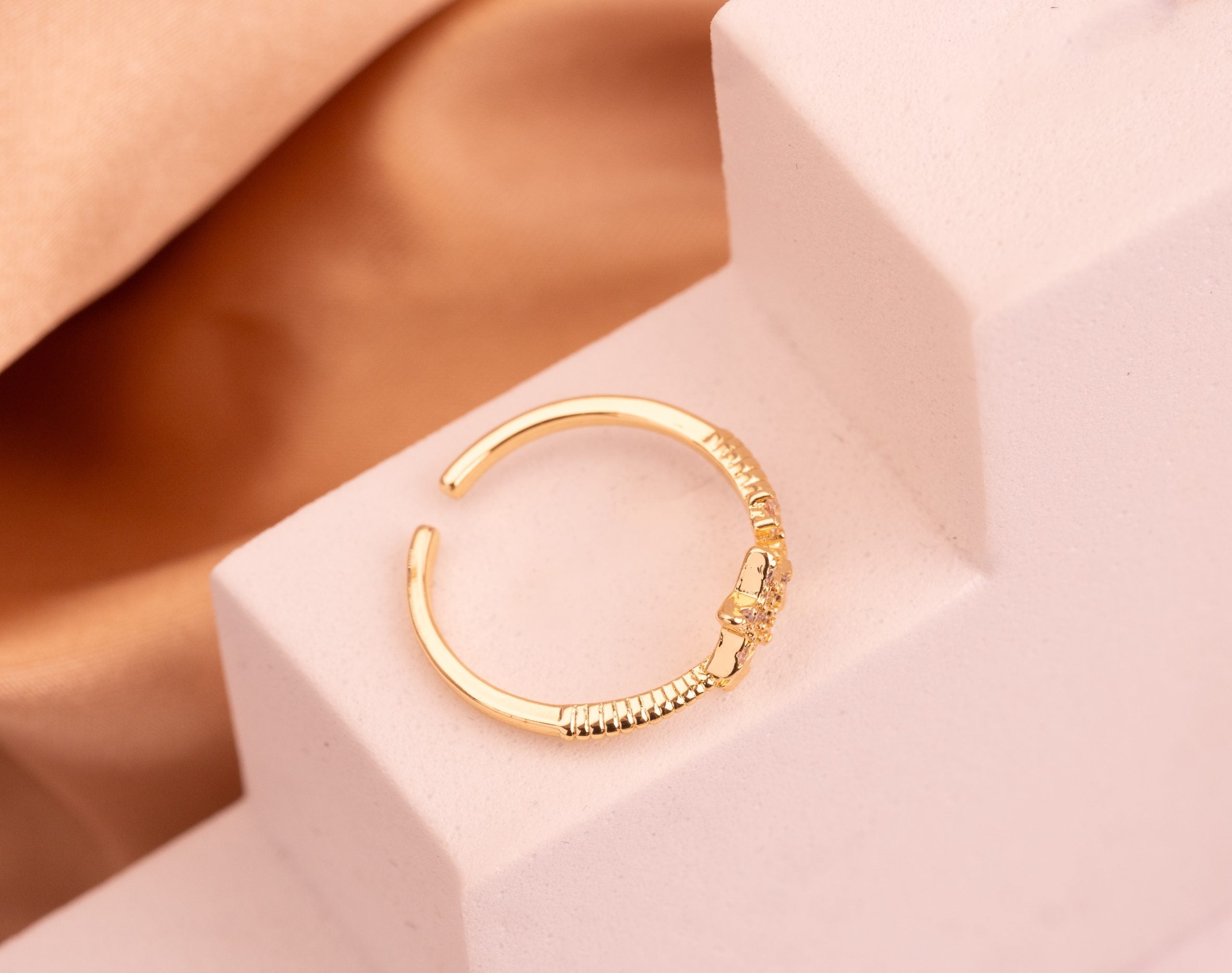 Anillo Estrellas Dorado