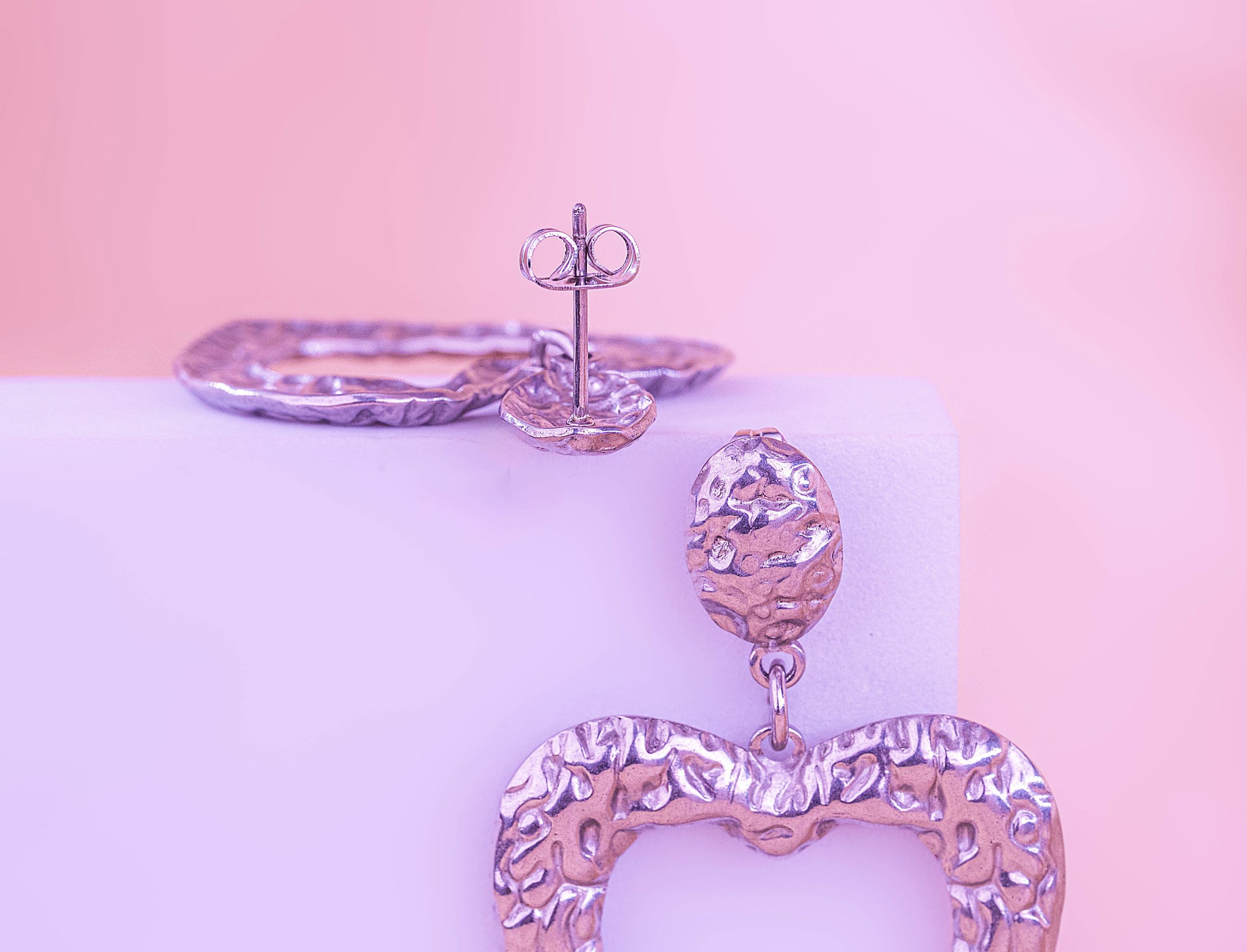 Aretes Corazones Martillados