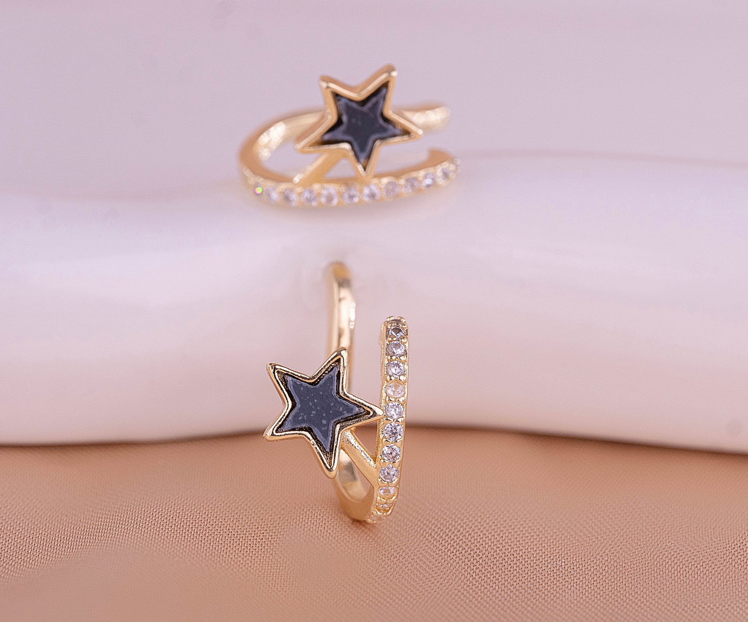 Ear Cuff Estrella Negra