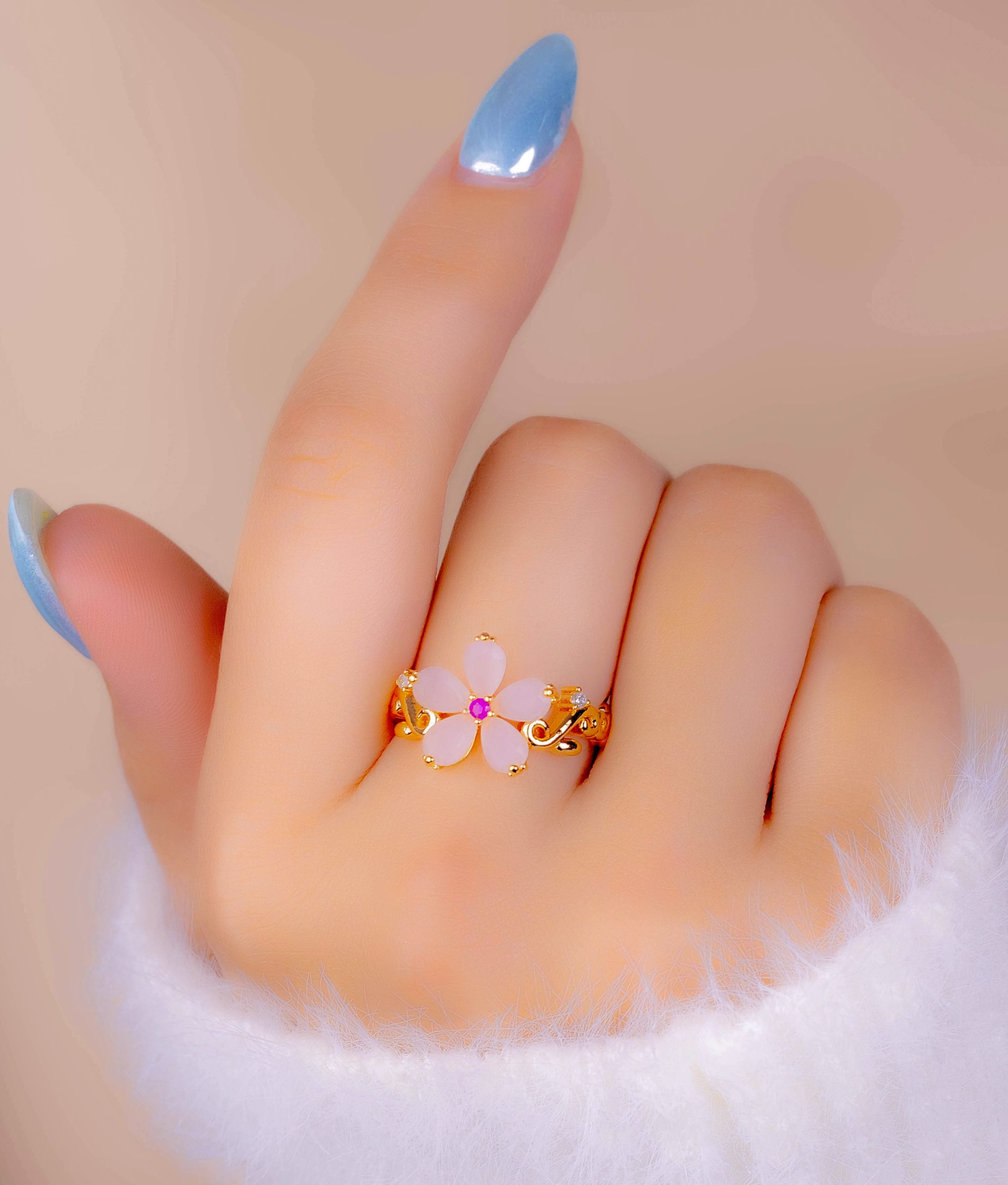 Anillo Azaria