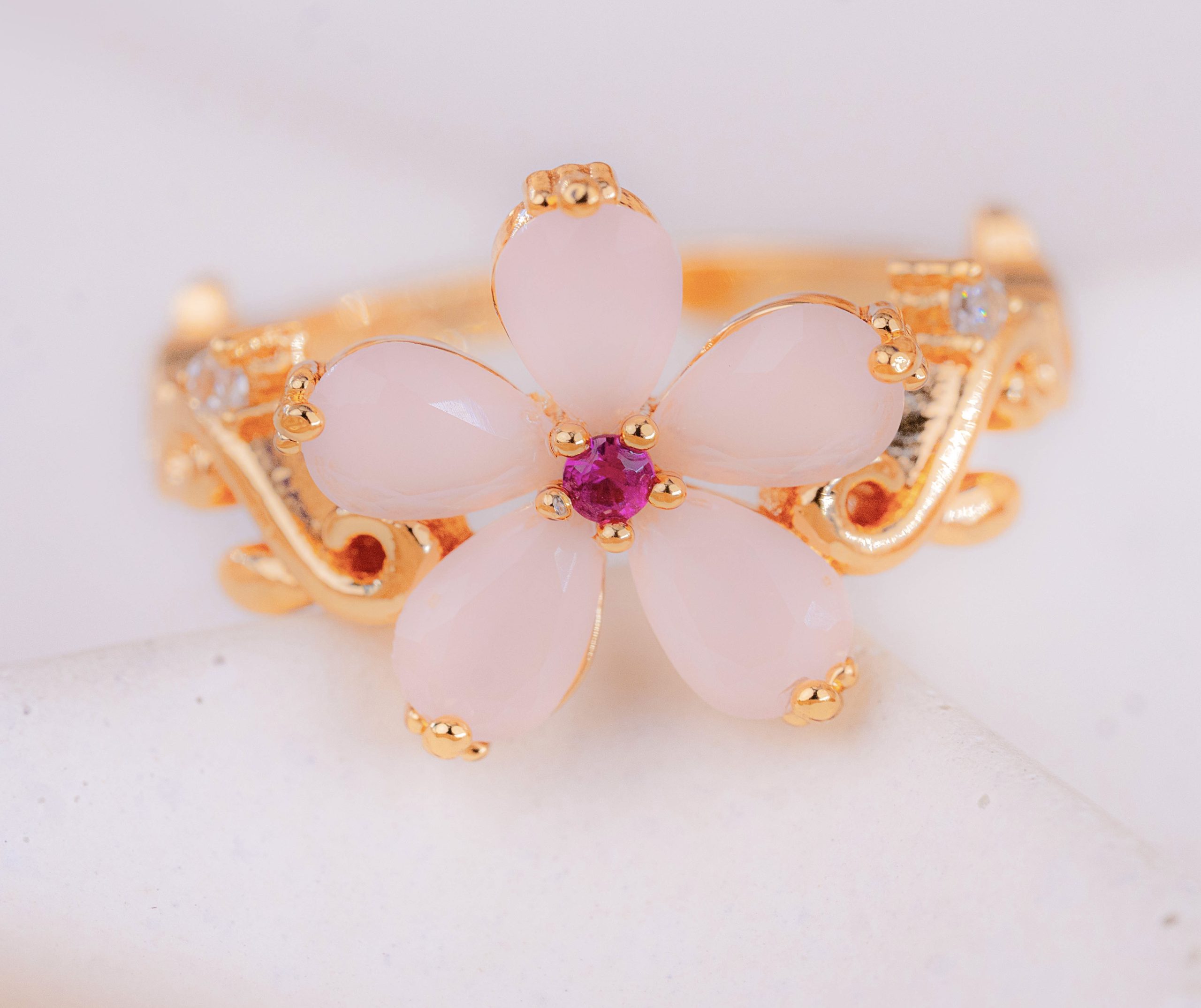 Anillo Azaria