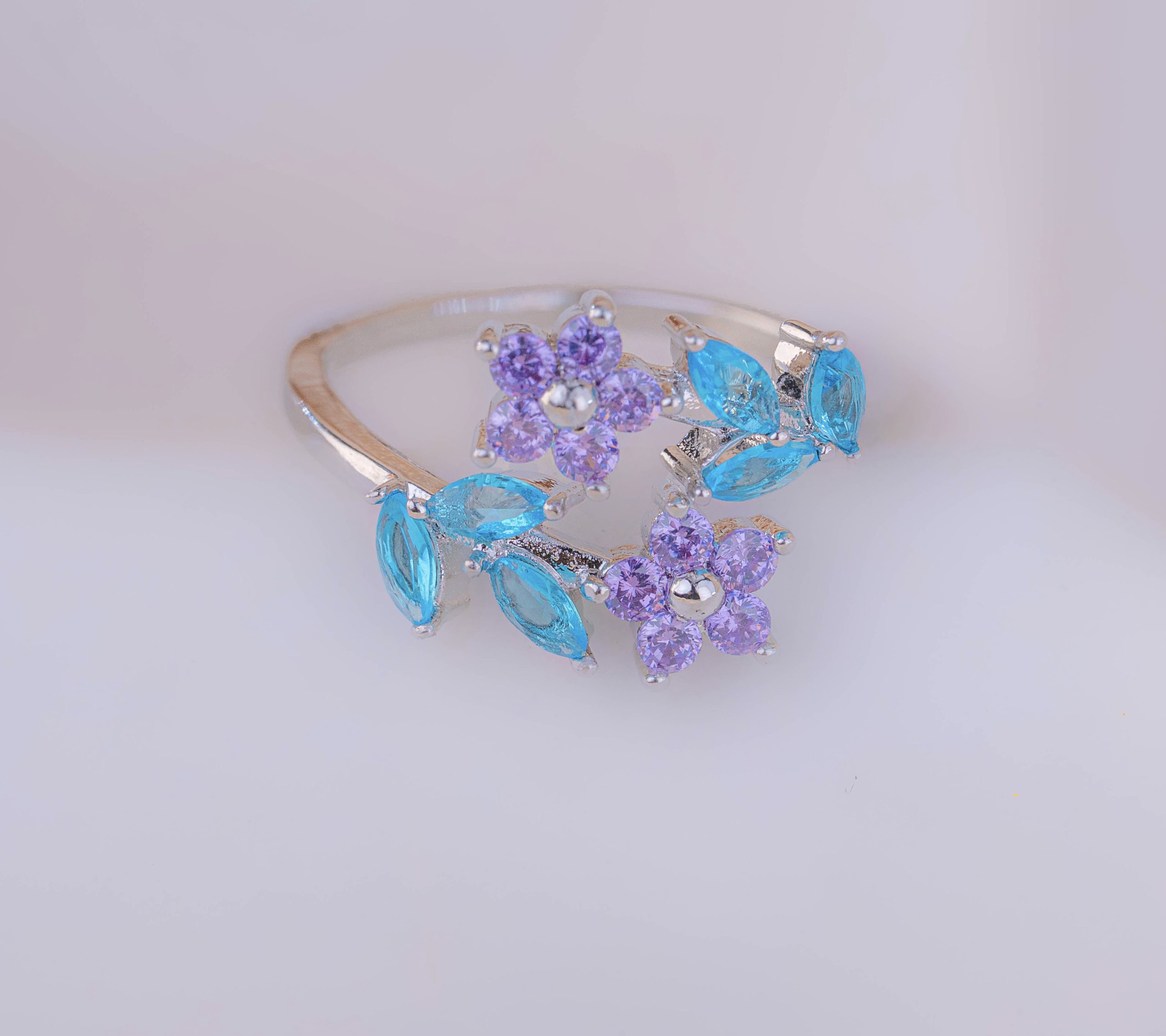 Anillo Lilaria