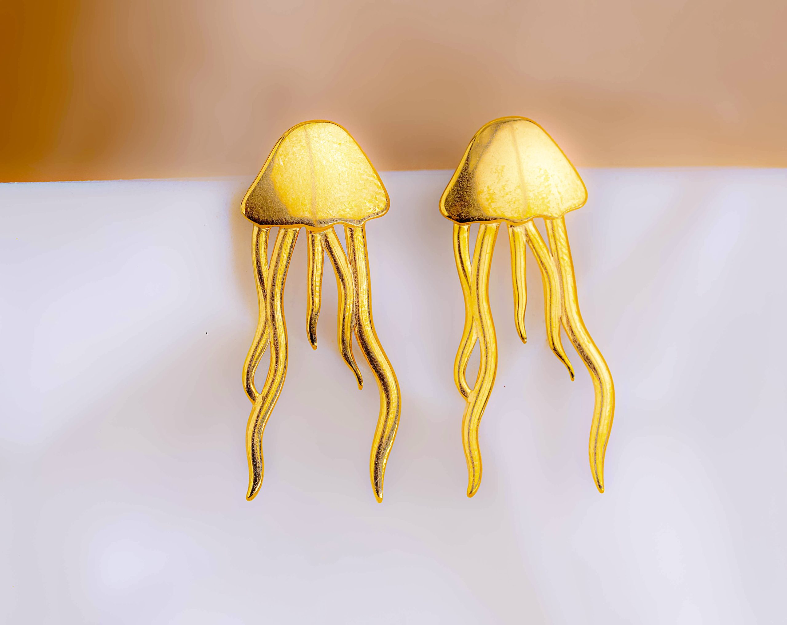 Aretes Medusa Dorados