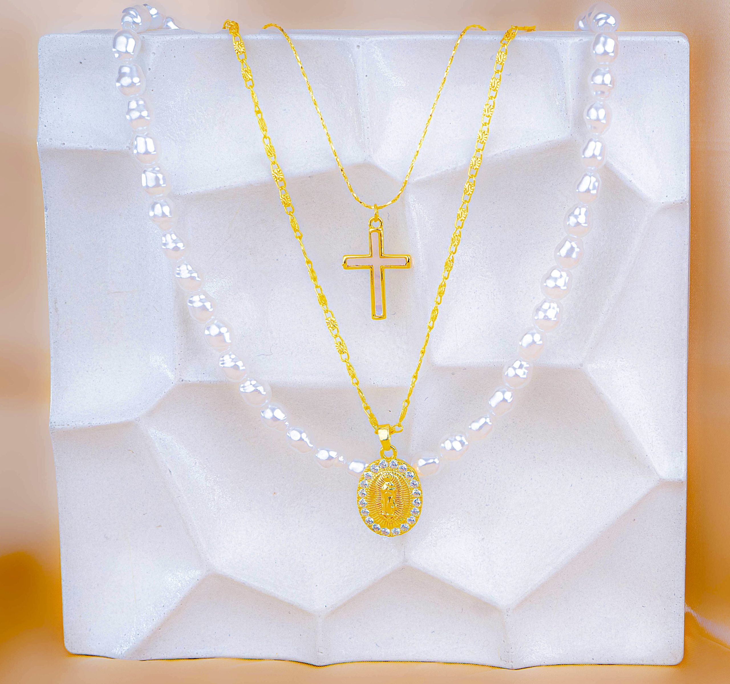 Collar Virgen Perlas