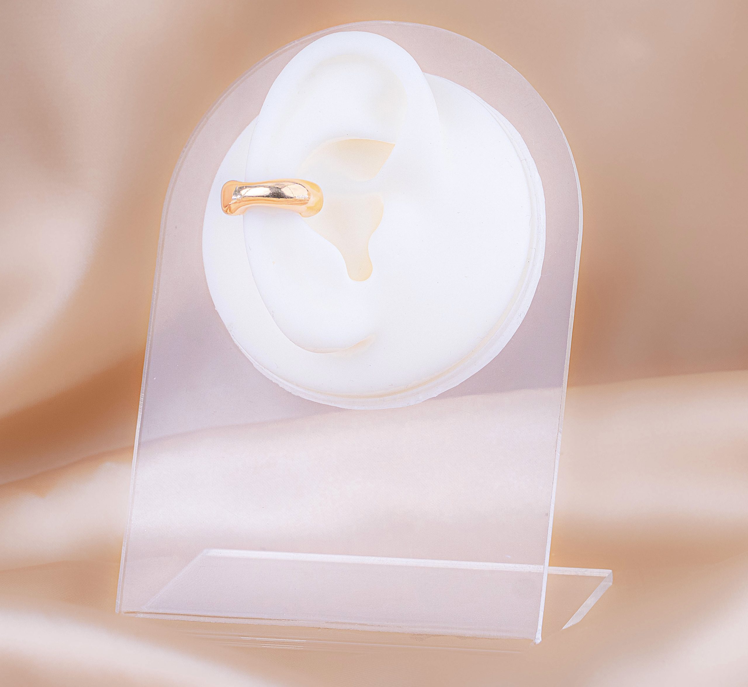 Ear Cuff Bolda Dorado