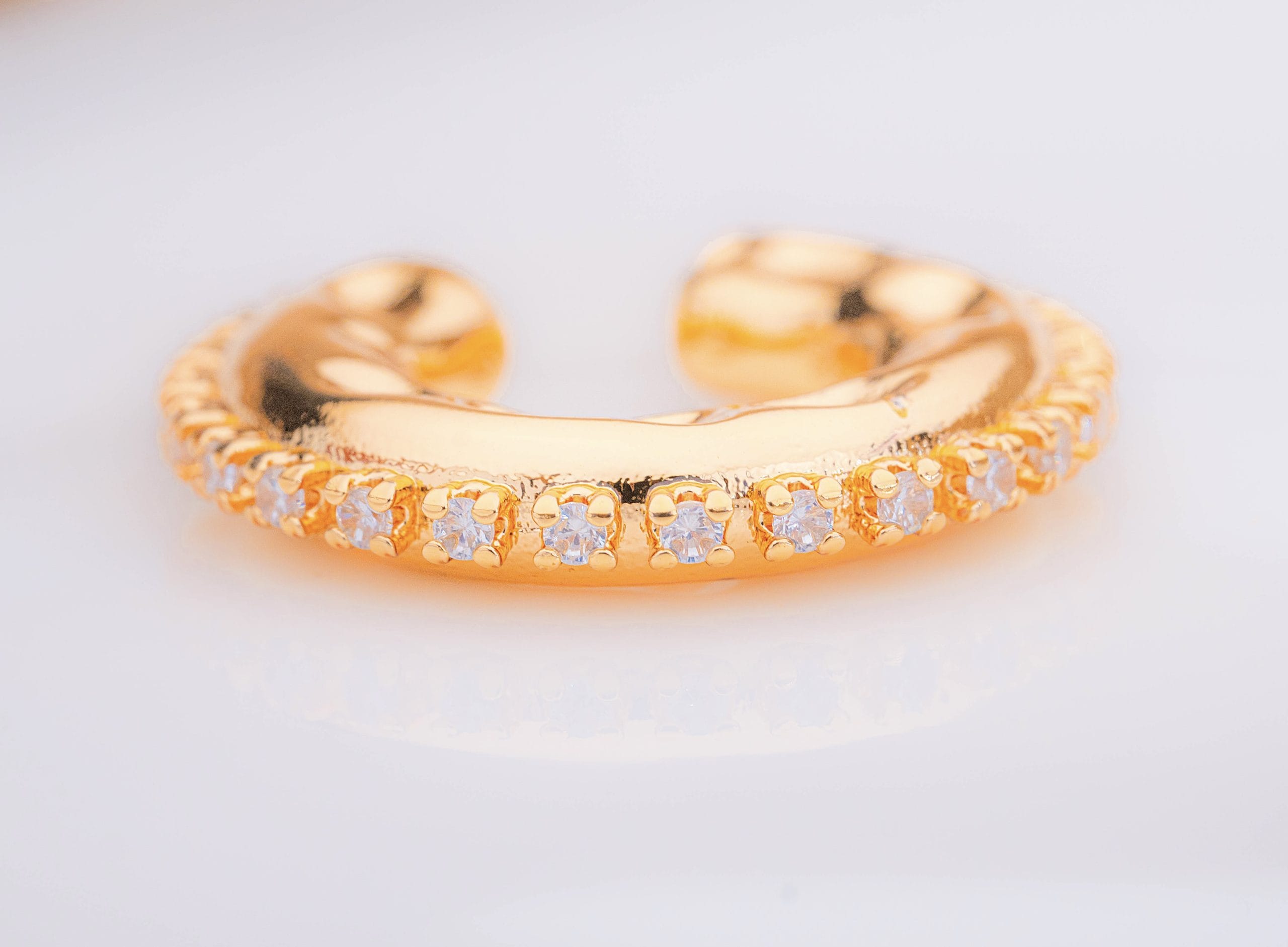 Ear Cuff Aria Dorado