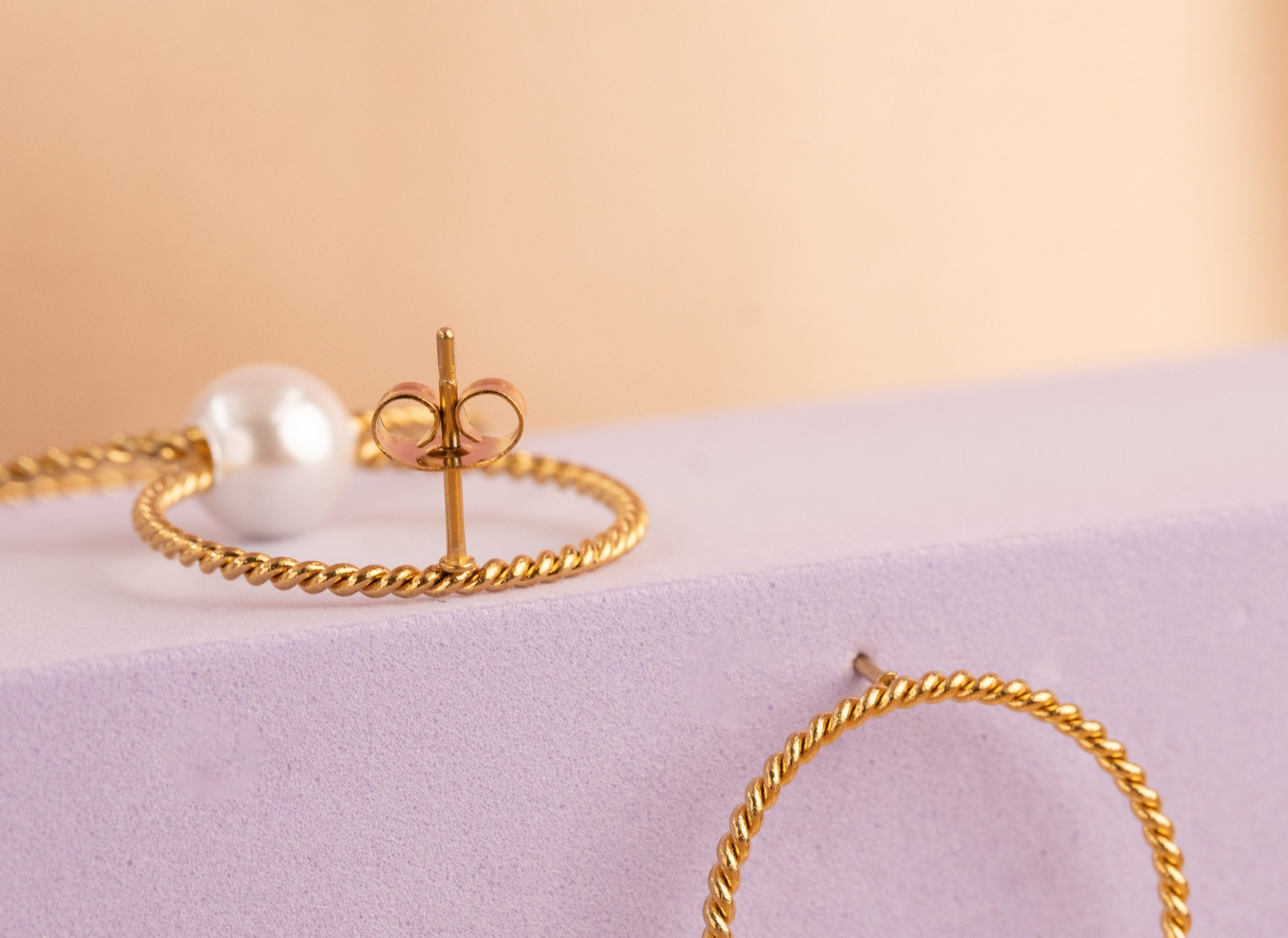 Aretes Círculos Perla Dorados