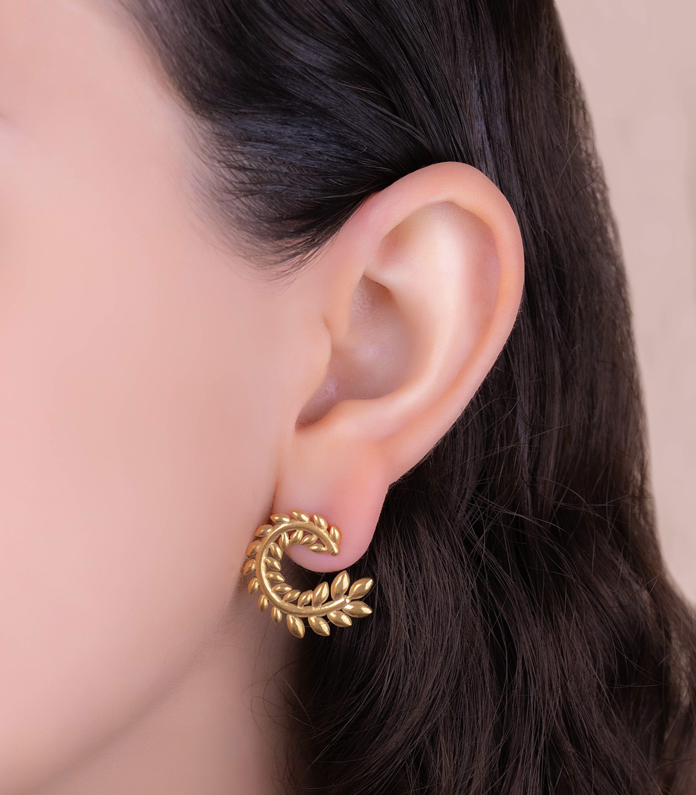 Aretes Nemea Dorados