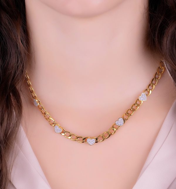 Collar Corazones Blancos