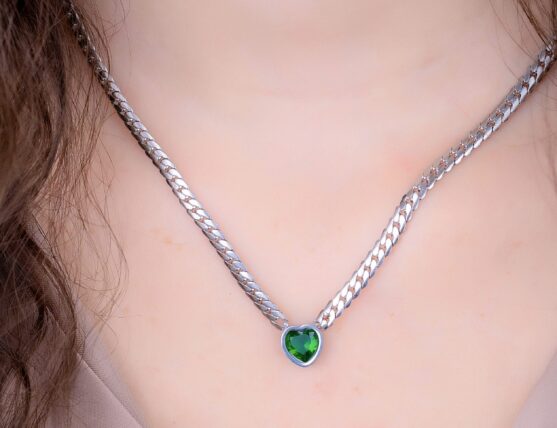 Collar Corazón Esmeralda