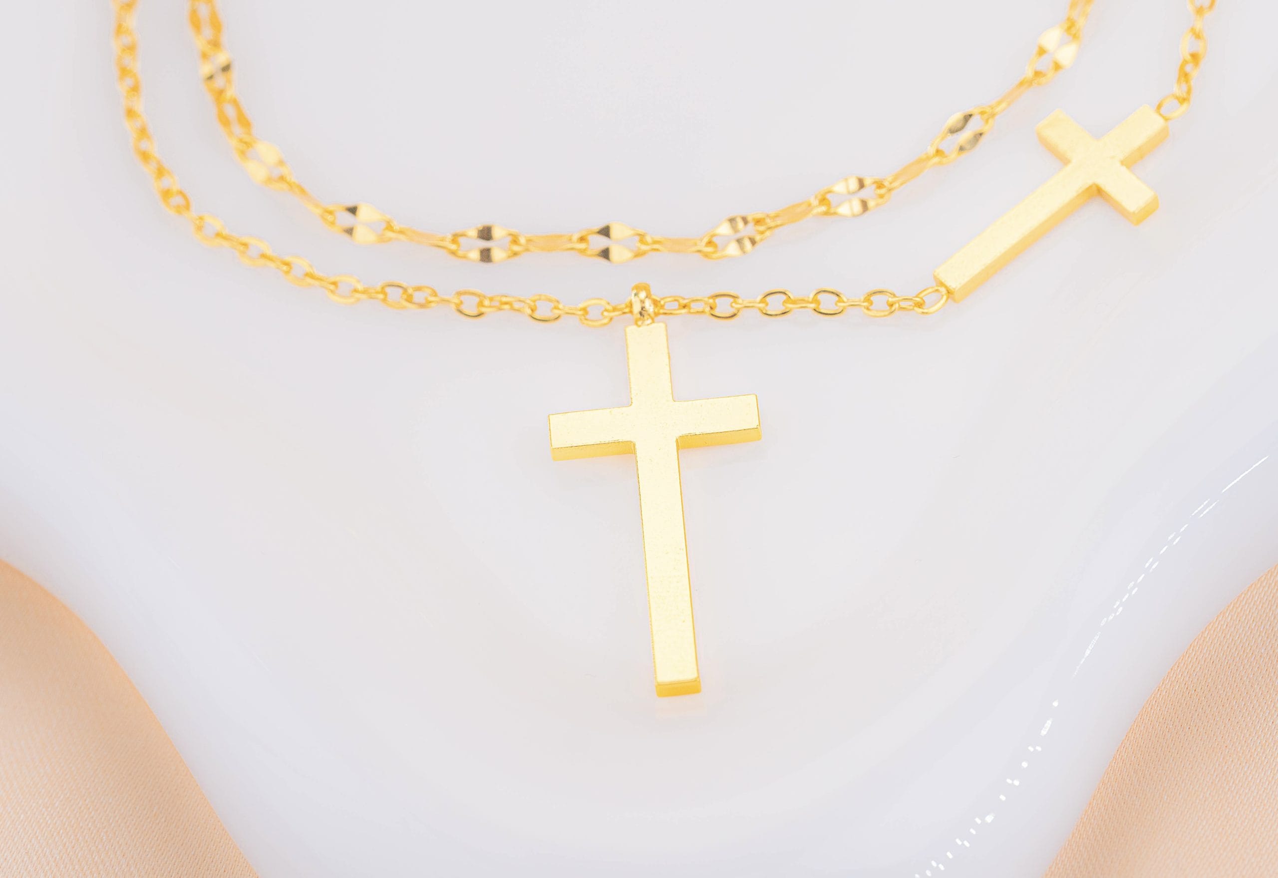 Collar Cruces Dorado