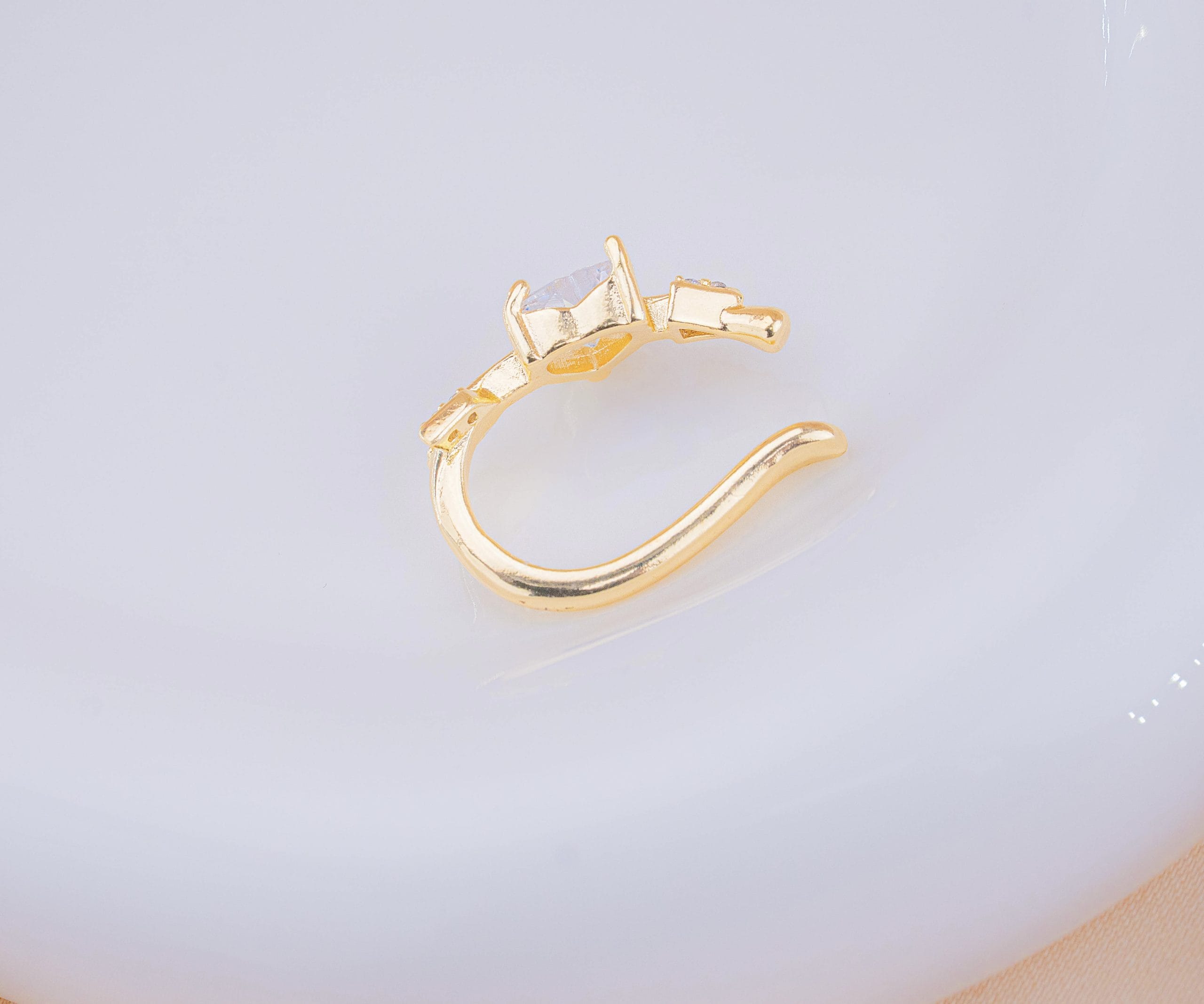 Ear Cuff Flecha Corazón